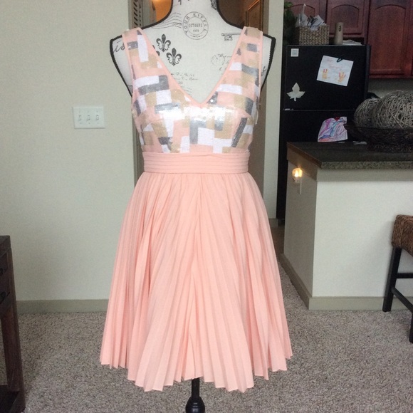 Minuet Petite Dresses & Skirts - 👗 NWOT Minuet Sequined Party Dress 👗